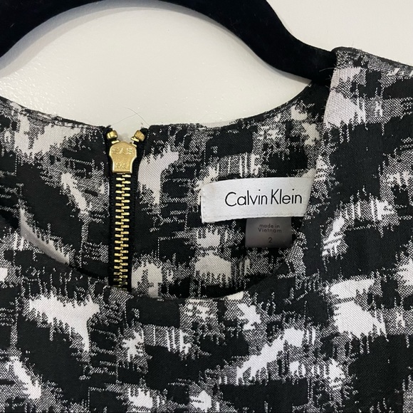 Calvin Klein Midi Dress - Black & White Print Design - size 2 - Picture 6 of 6